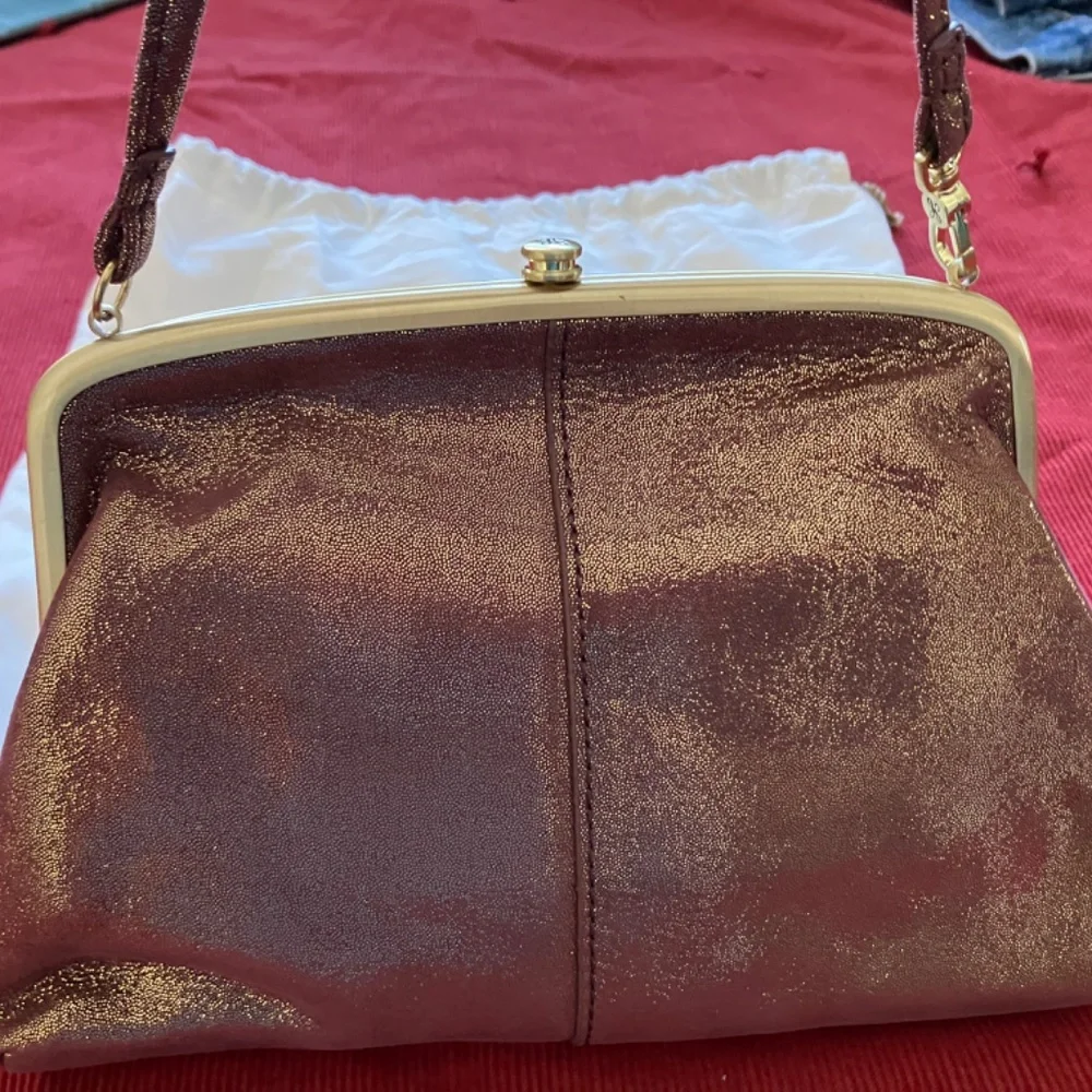 Hobo Lana crossbody bag - Picture 3 of 11